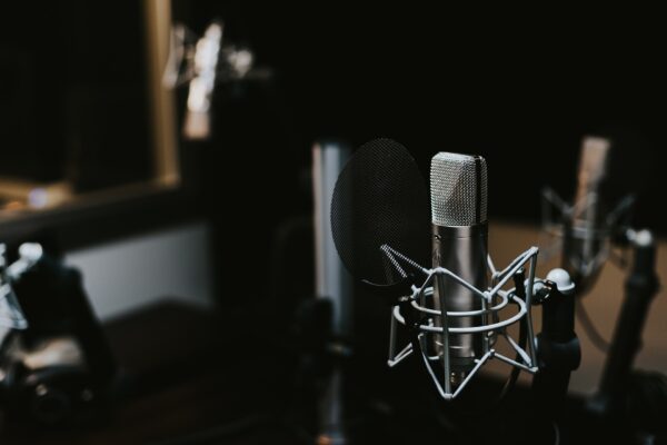 recording-studio-1869560_1920
